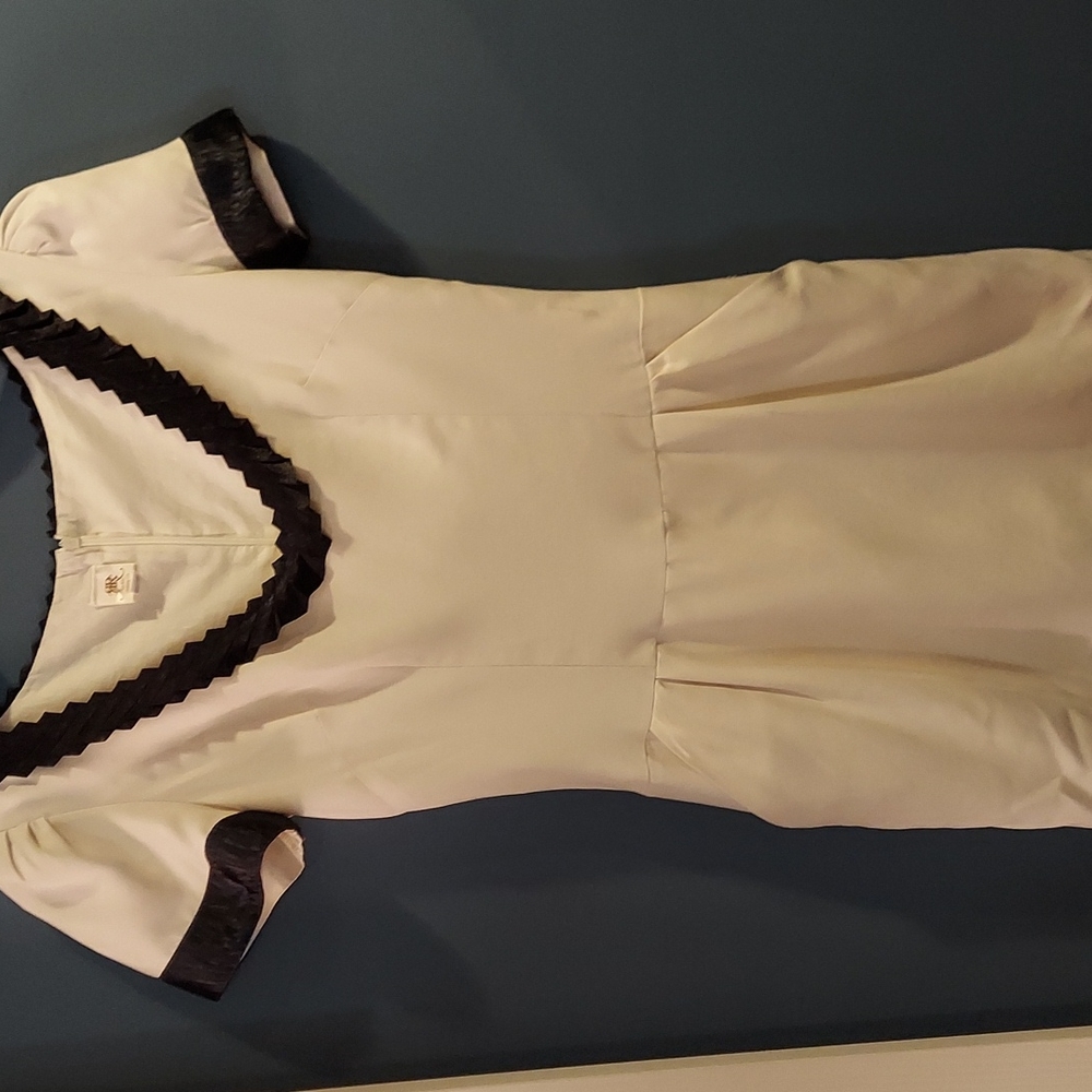 Ric Rac Clothing Co. Ivory Jasper Dress Back Zip Pockets Small